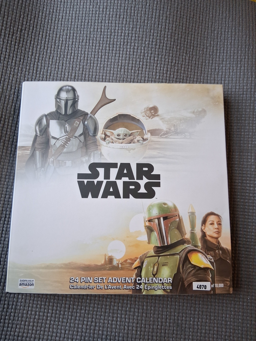 Star Wars 24 Pin Set Advent Calendar -